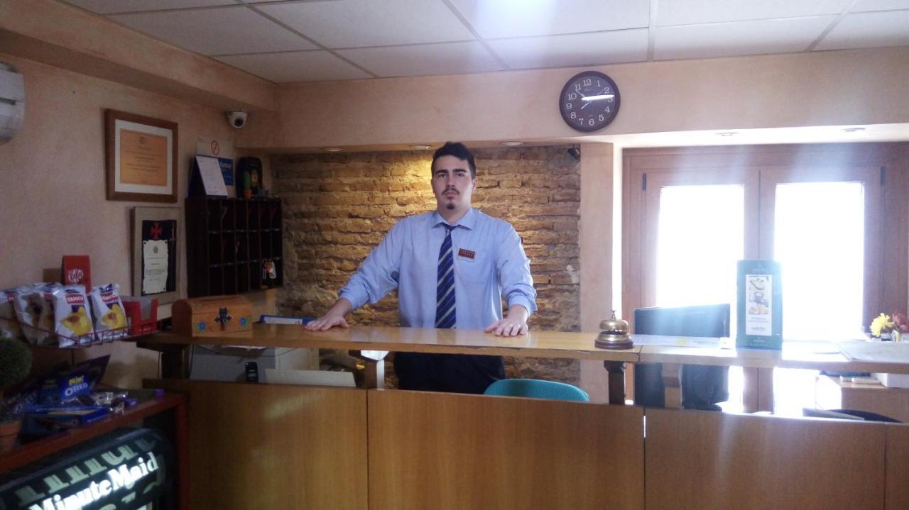 Pension Segura Murcia Bagian luar foto